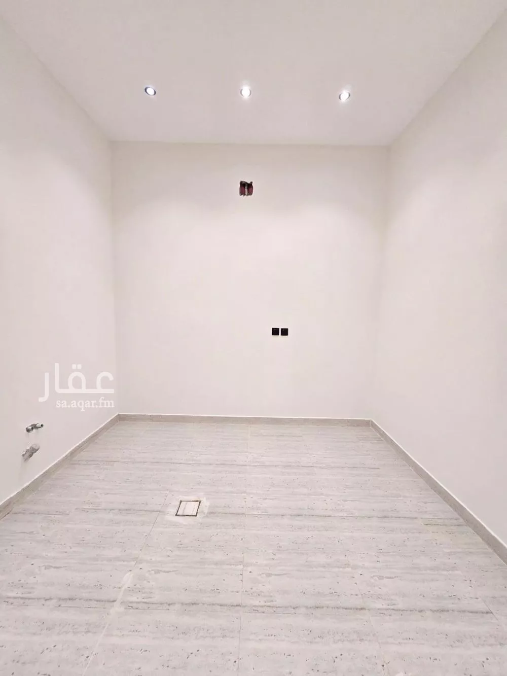 فيلا 5 غرف في طويق 4