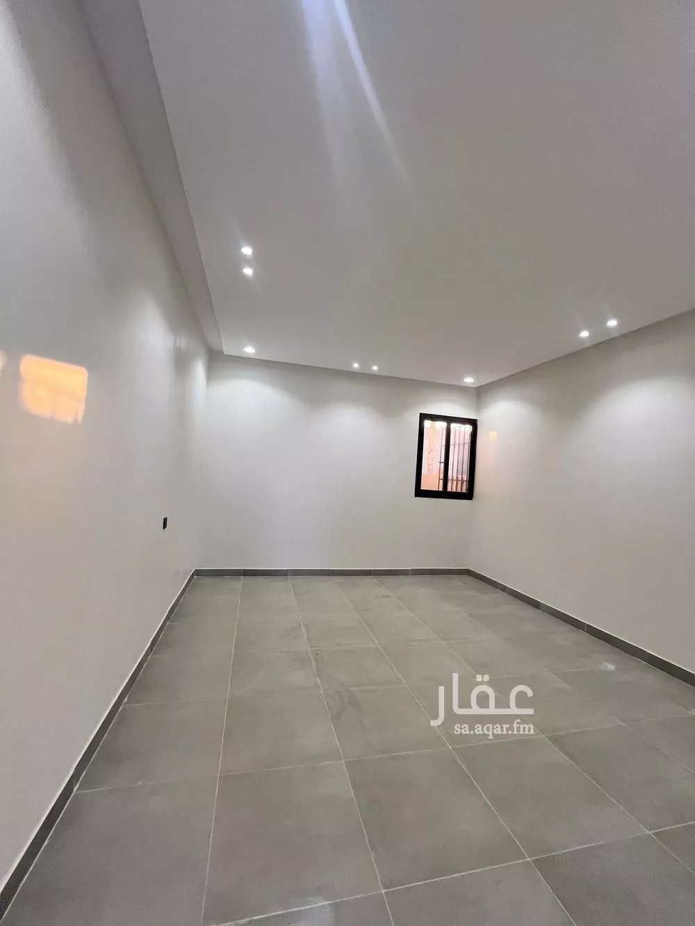 4 bedroom floor in Okaz 5