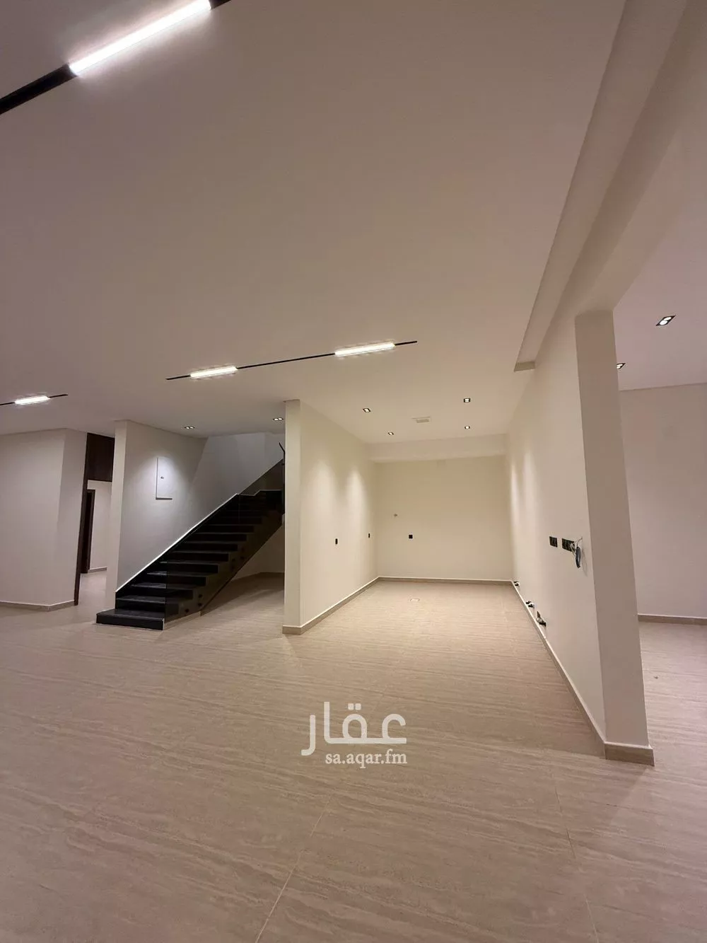4 bedroom villa in As Suwaidi Al Gharabi, Riyadh 6