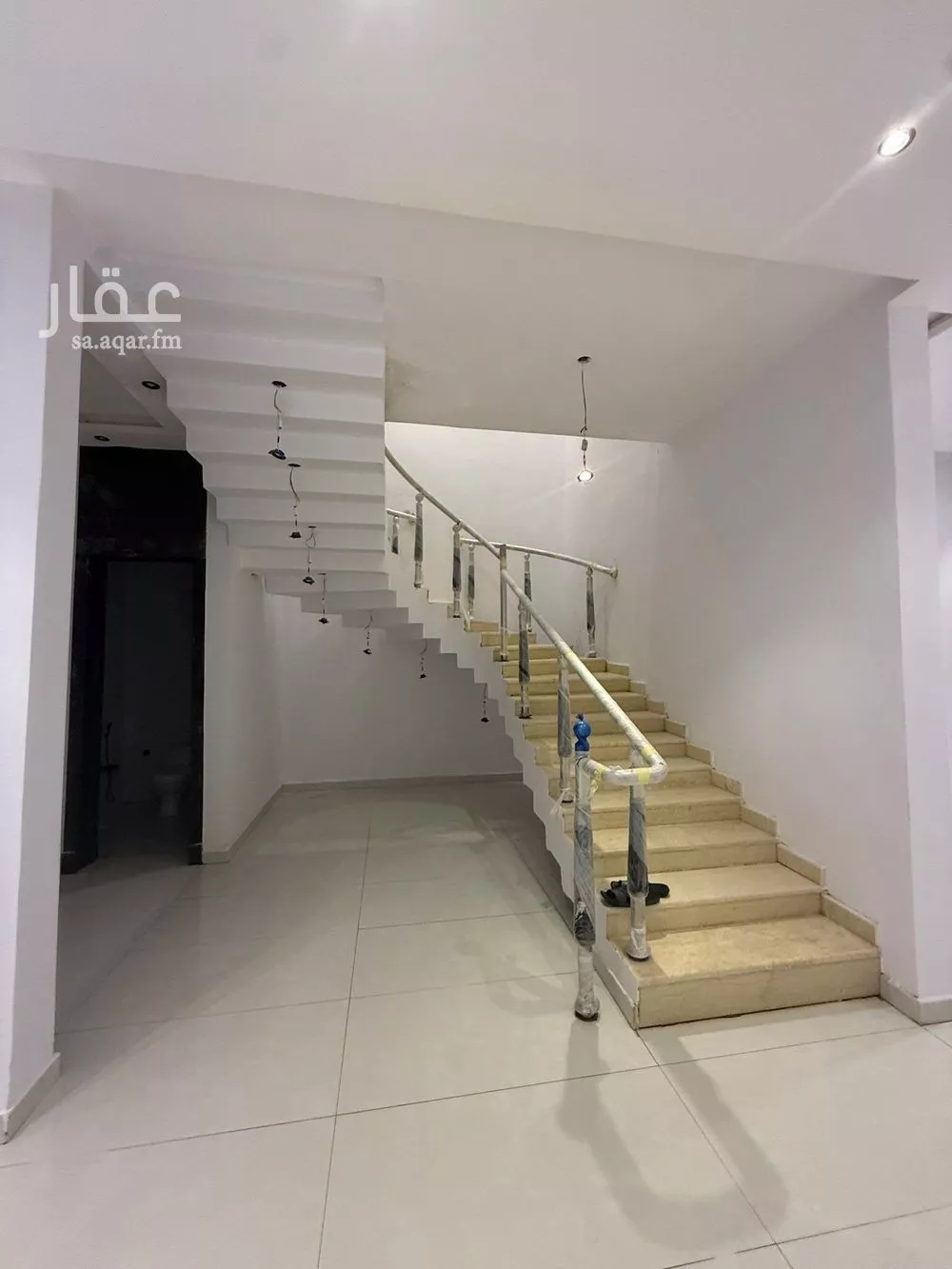 4 bedroom villa in Okaz, Riyadh 9