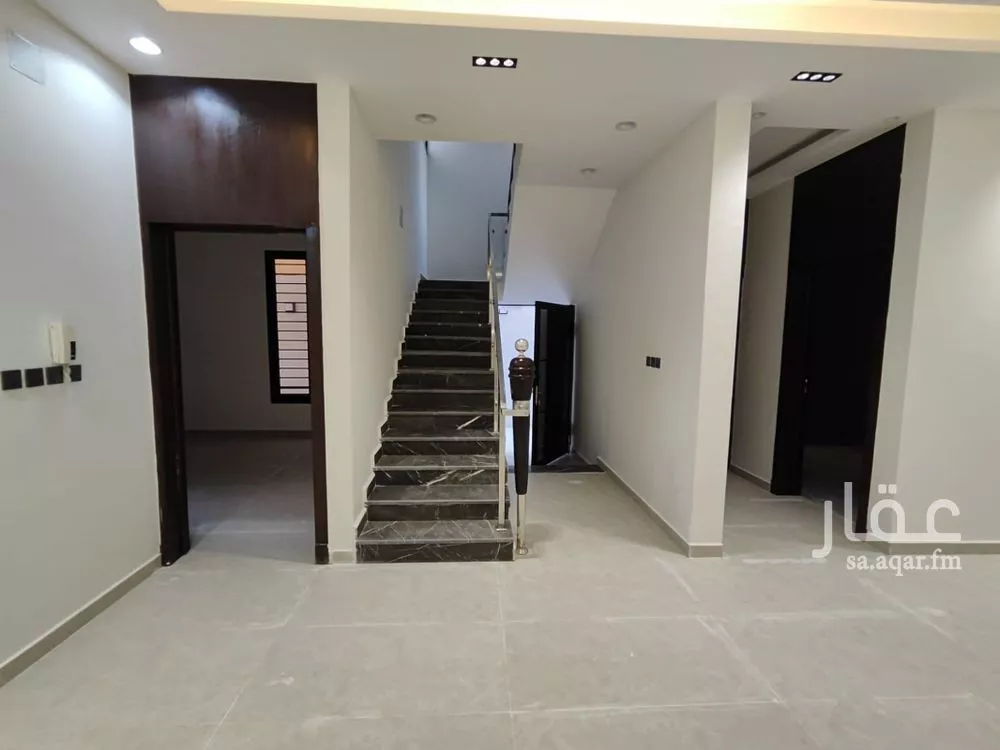6 bedroom villa in Al Uraija Al Wusta, Riyadh 5