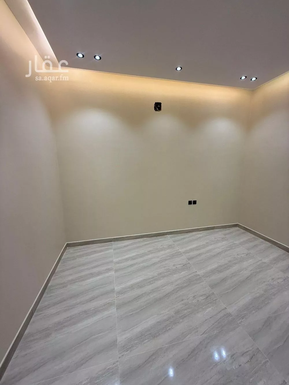 فيلا 6 غرف في العريجاء الغربية 5