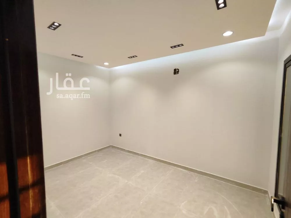 6 bedroom villa in Al Uraija Al Wusta, Riyadh 15