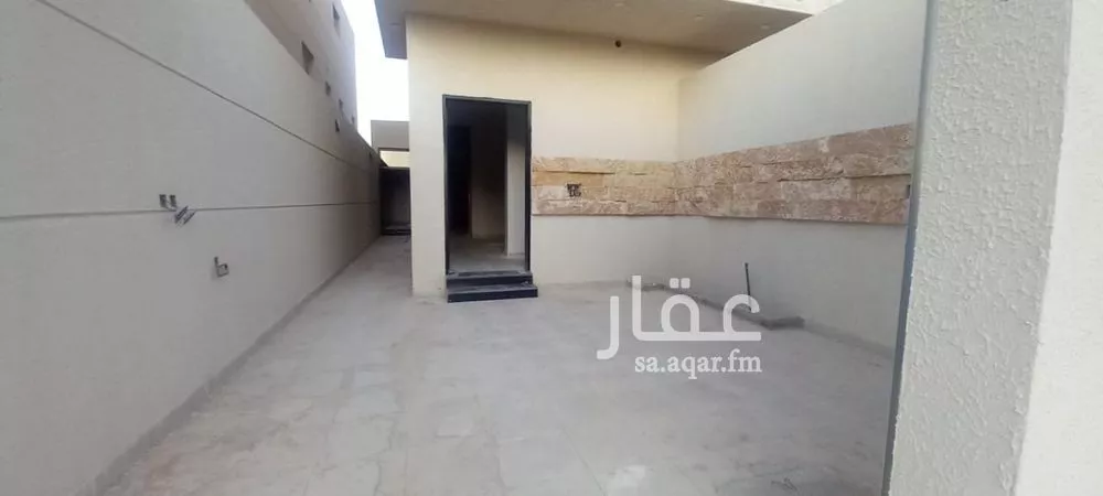 3 bedroom floor in Dhahrat Namar 4