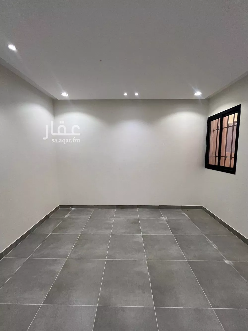 4 bedroom floor in Okaz 2