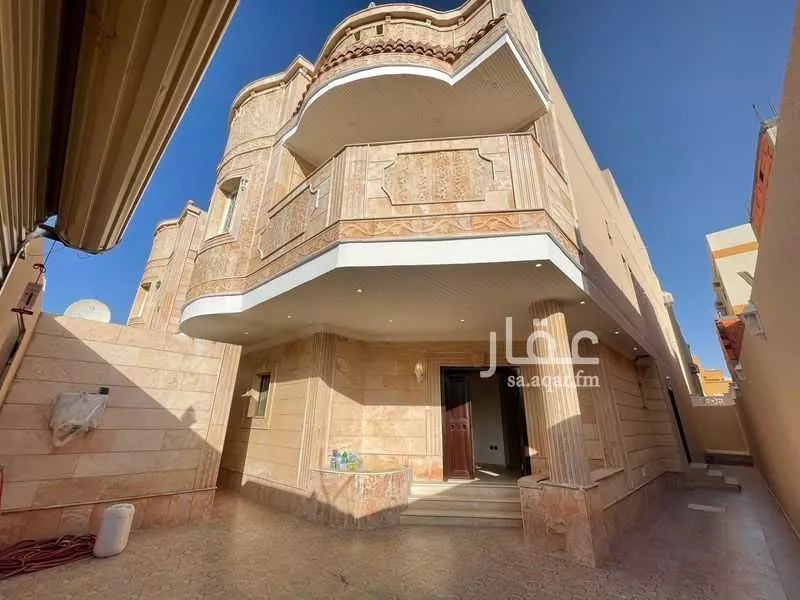 فيلا 7 غرف في الفلاح 3