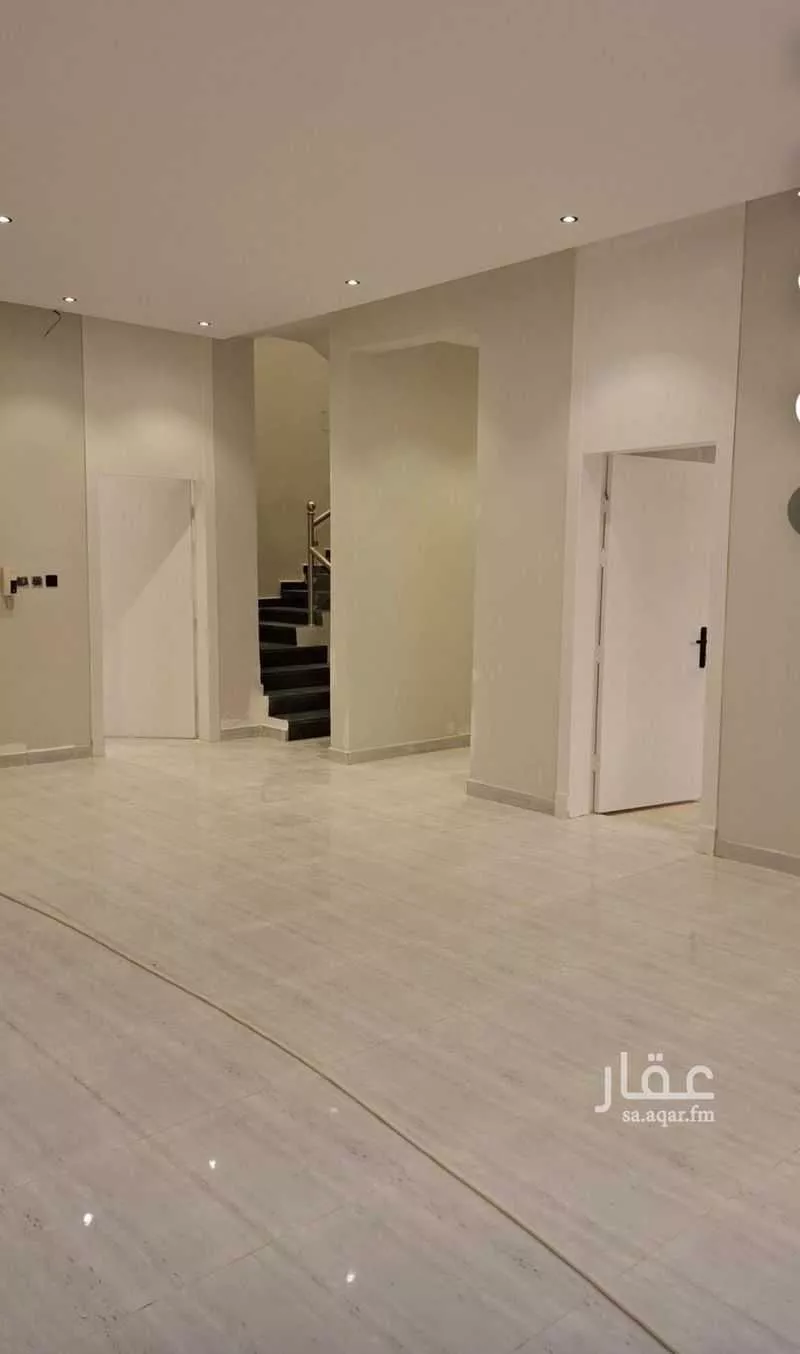 شقة 5 غرف في بدر 4