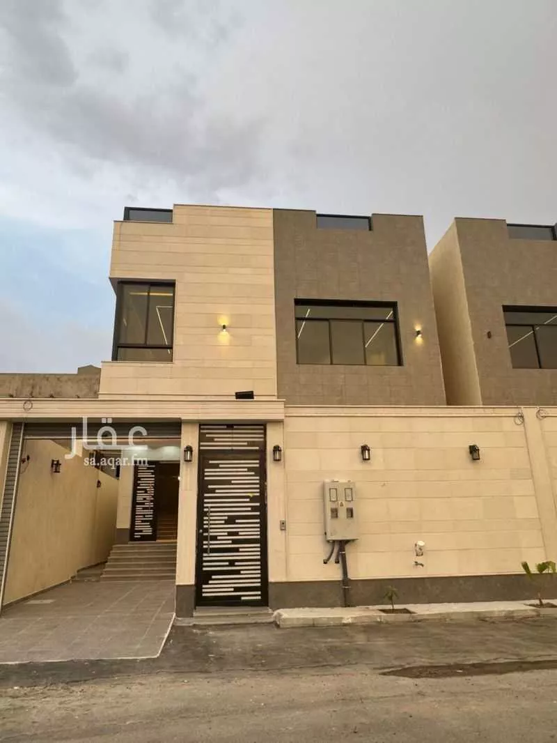 فيلا 7 غرف في الملك فهد