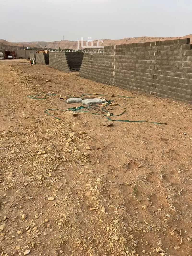 أرض 2340 م² في أحد 5