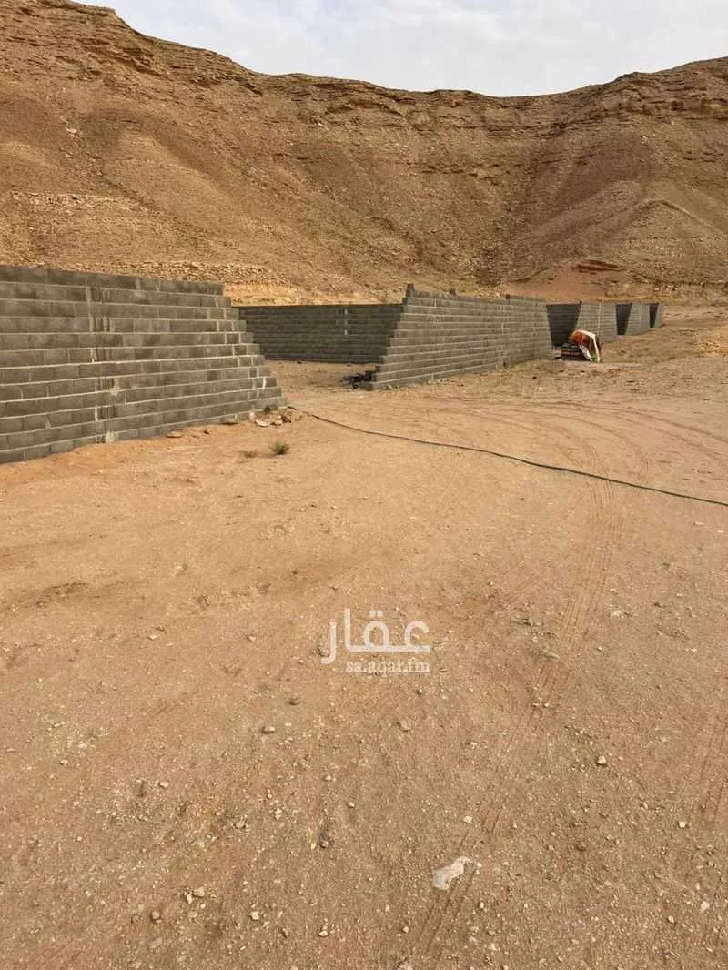 أرض 2340 م² في أحد 2