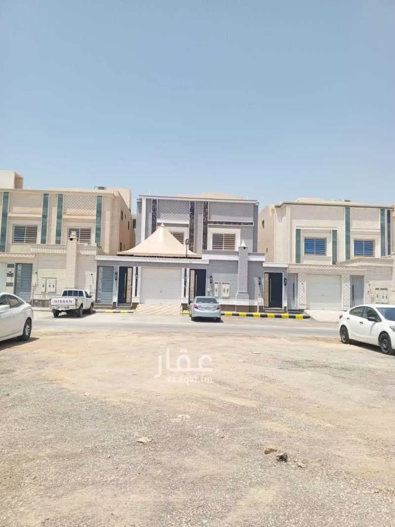 فيلا 4 غرف في الجنادرية 1