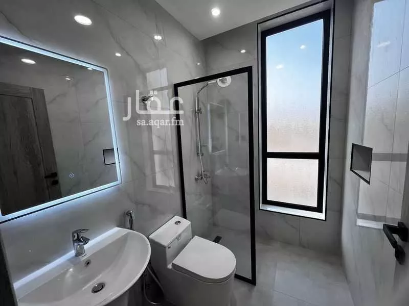 5 bedroom apartment in Al Tubayshi, Eastern Province 11