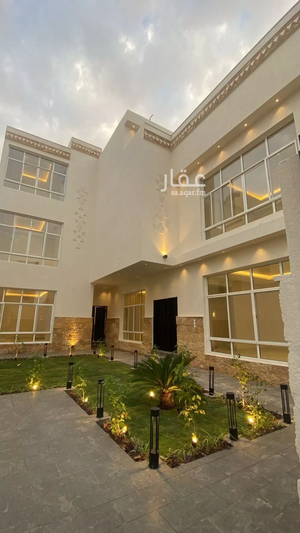 فيلا 9 غرف في المهدية 1