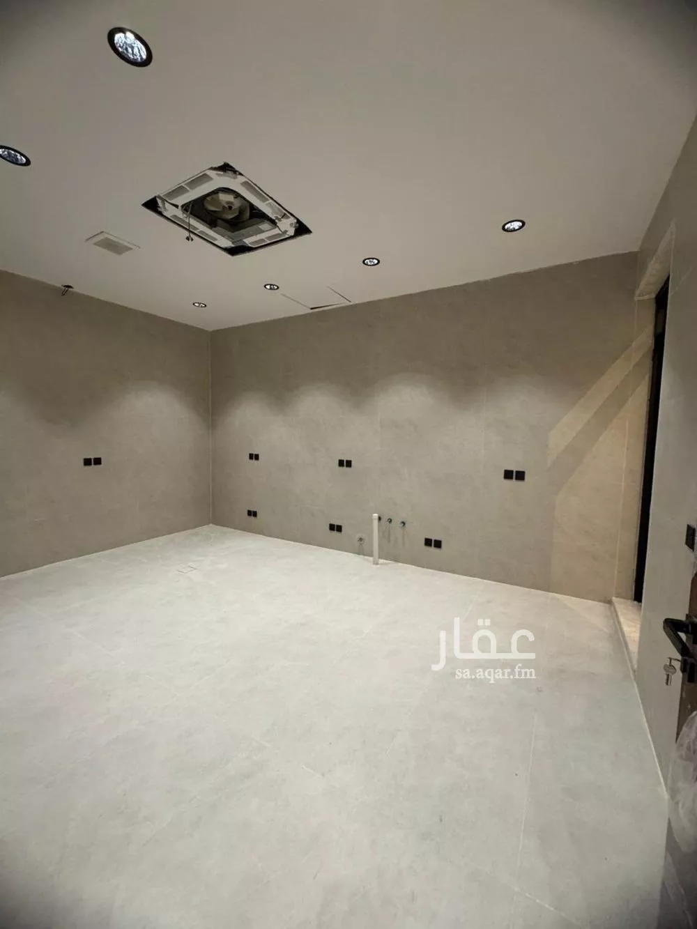 فيلا 9 غرف في المهدية 4