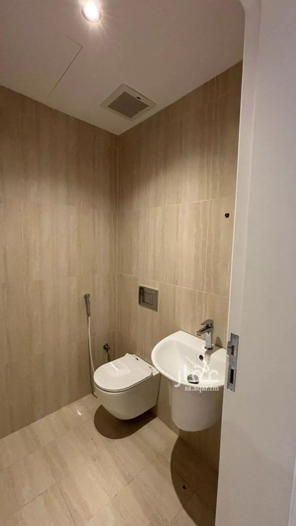 4 bedroom apartment in Al Narjis, Riyadh 7