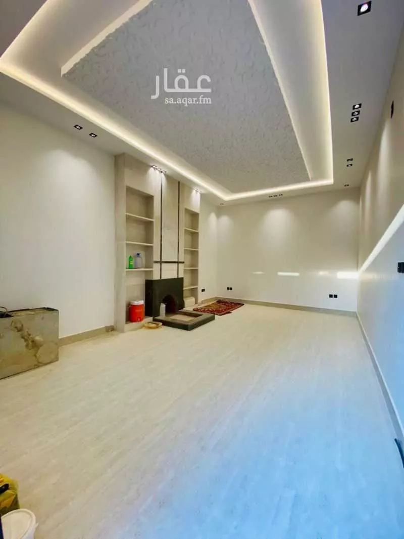 فيلا 7 غرف في الشرق 4