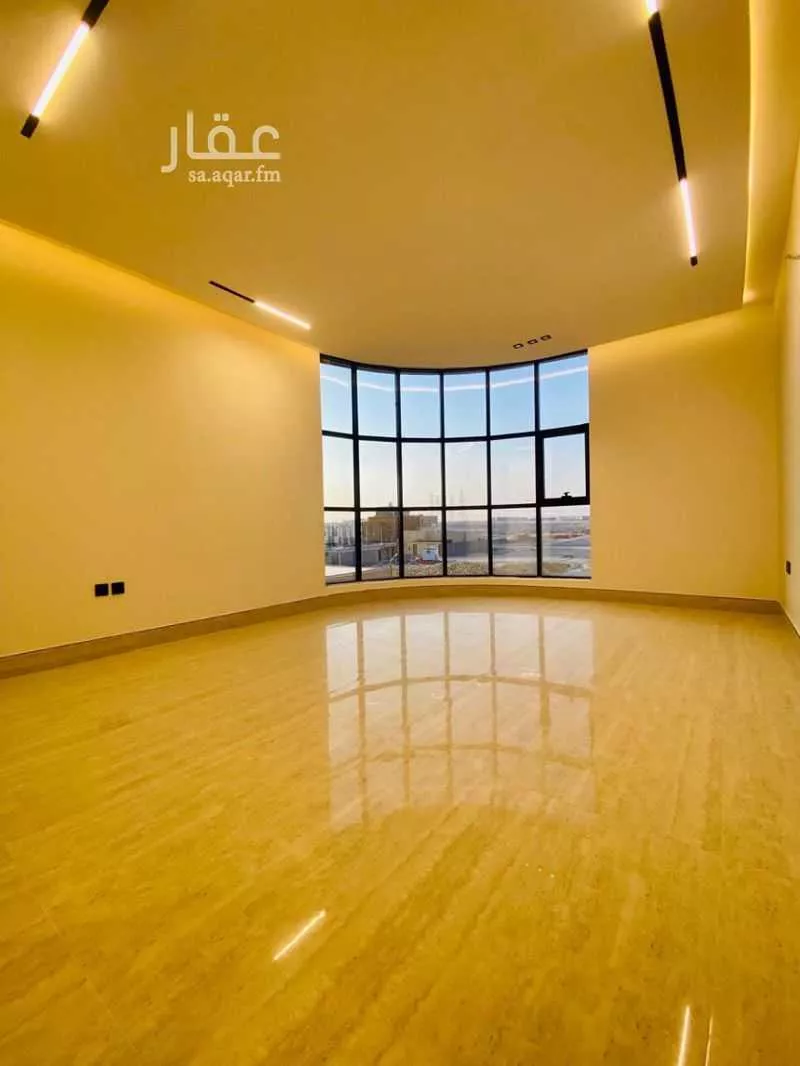 فيلا 7 غرف في الشرق 5