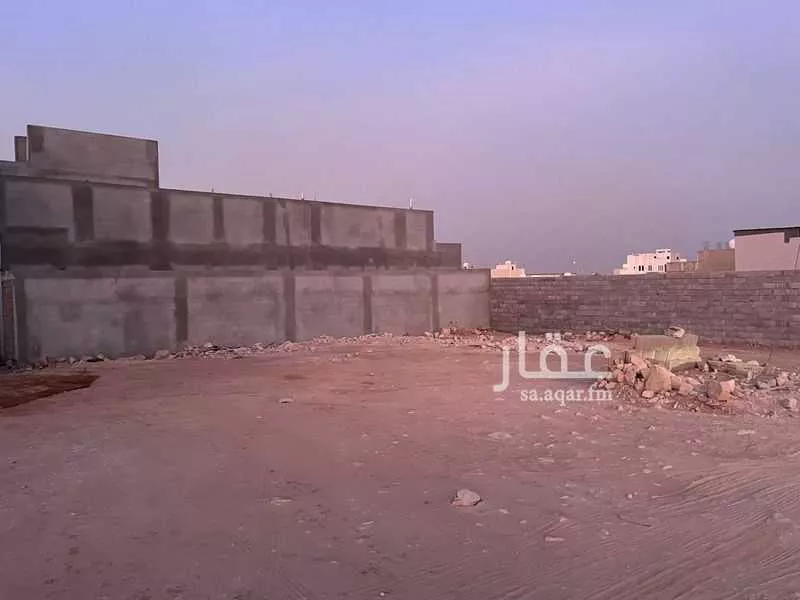 أرض 320 م² في الغنامية 4