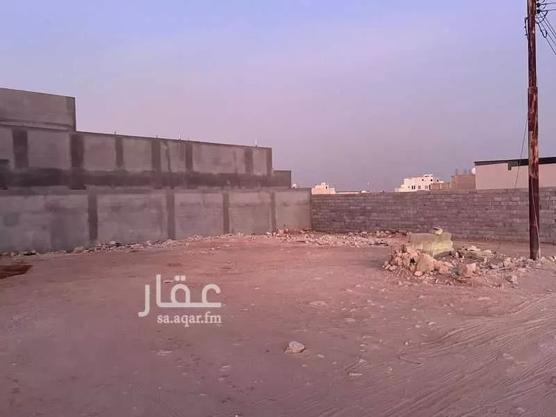 أرض 320 م² في الغنامية 2