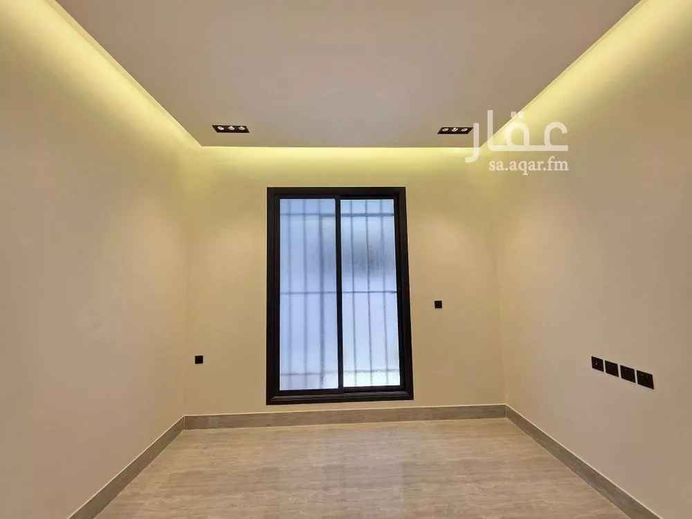 فيلا 5 غرف في العارض 3