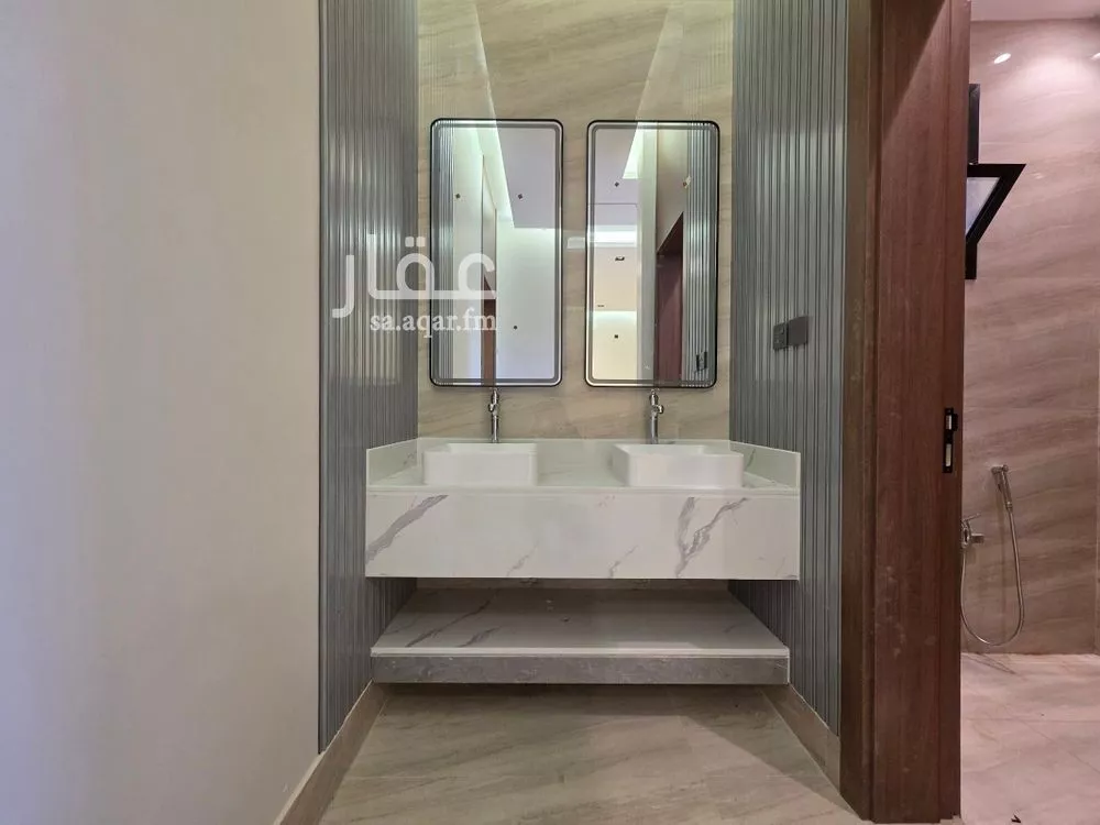 فيلا 5 غرف في الرمال 3