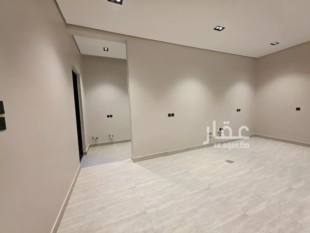 فيلا 5 غرف في الرمال 4