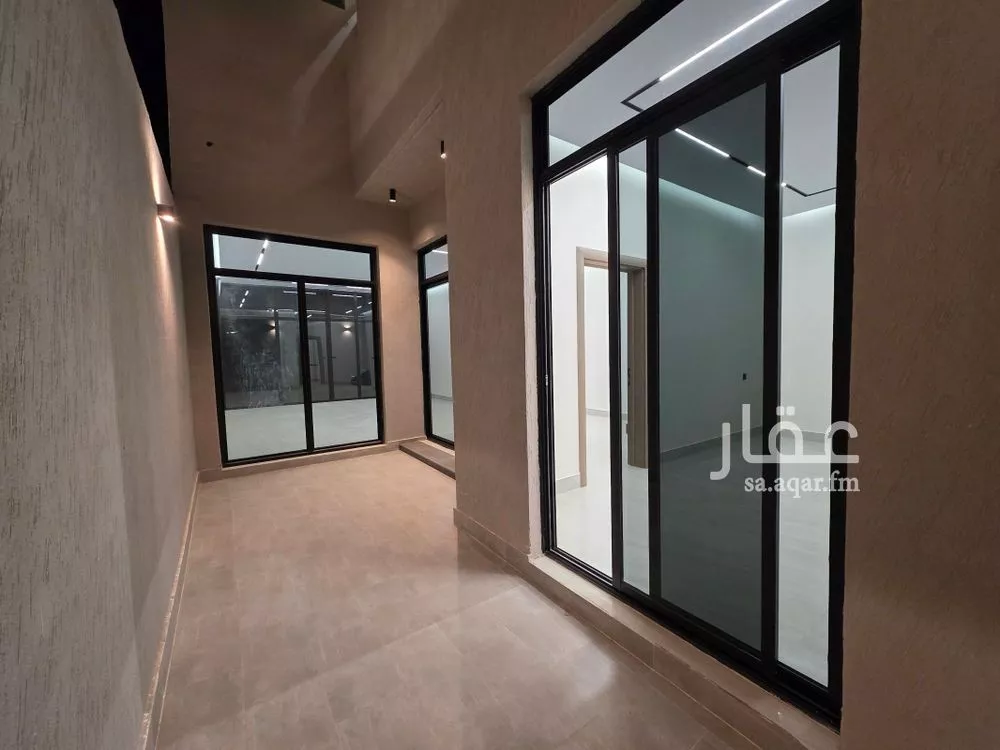 5 bedroom floor in Ash Sharq 2