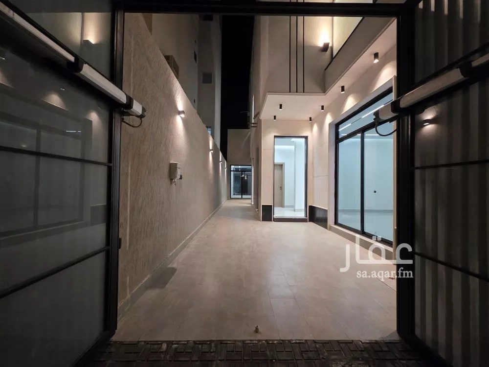 5 bedroom floor in Ash Sharq 1