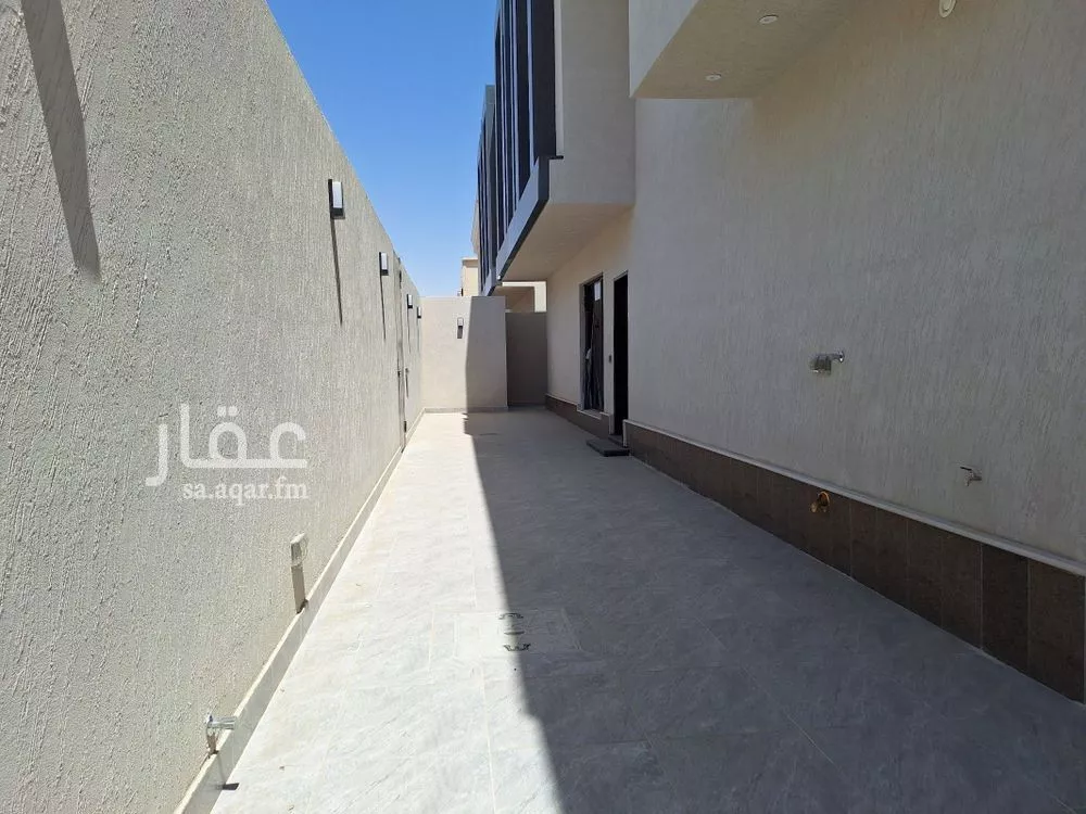 فيلا 5 غرف في الرمال 3