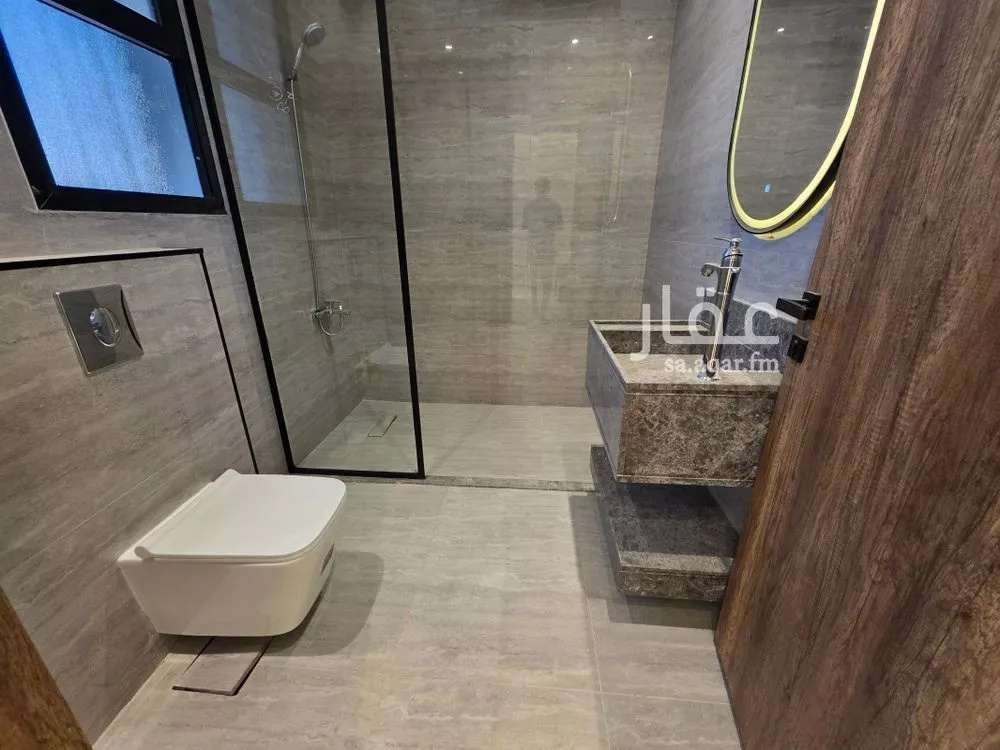 فيلا 5 غرف في العارض 4