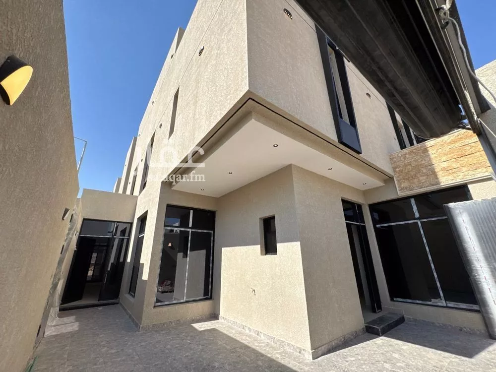 فيلا 5 غرف في الرمال 4