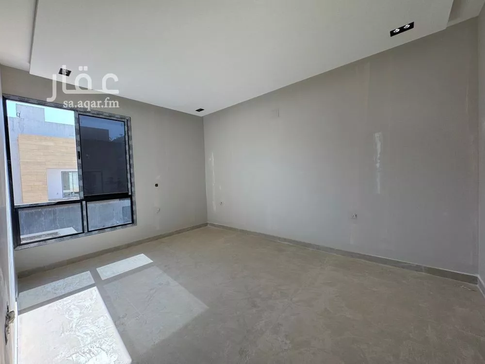 4 bedroom floor in Al Rimal 5
