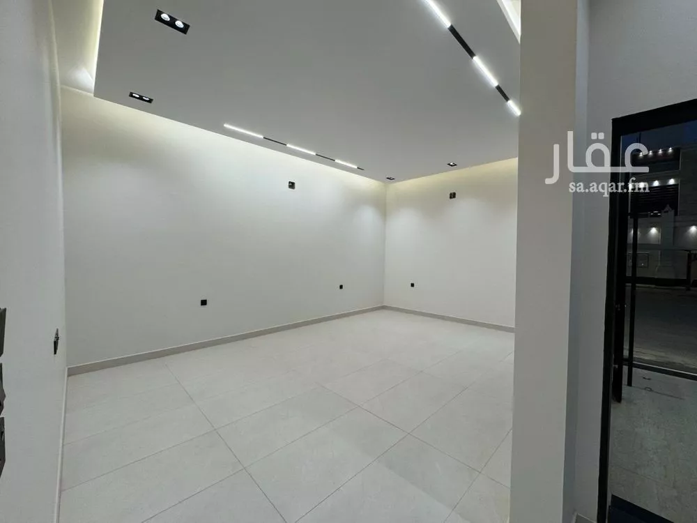 4 bedroom villa in Ash Sharq, Riyadh 6