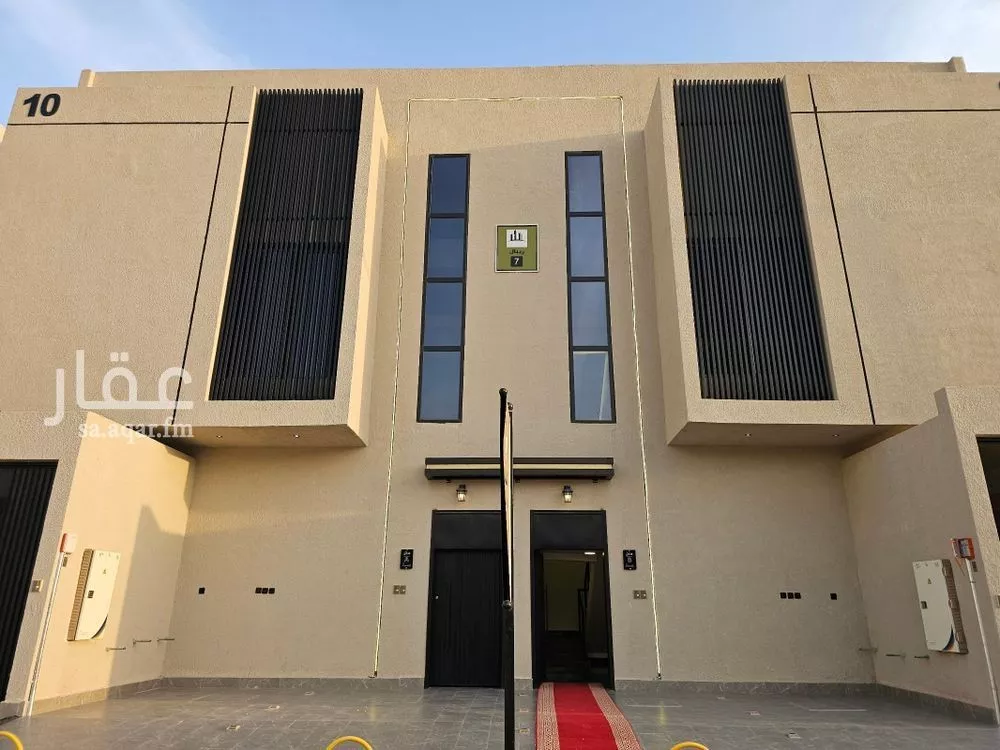 شقة 4 غرف في الرمال 1