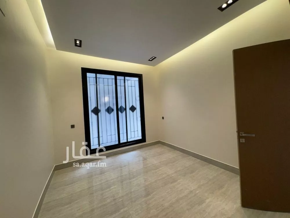 فيلا 5 غرف في الرمال 3