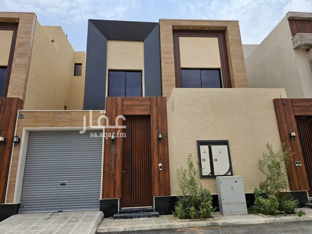 5 bedroom floor in Al Rimal 1