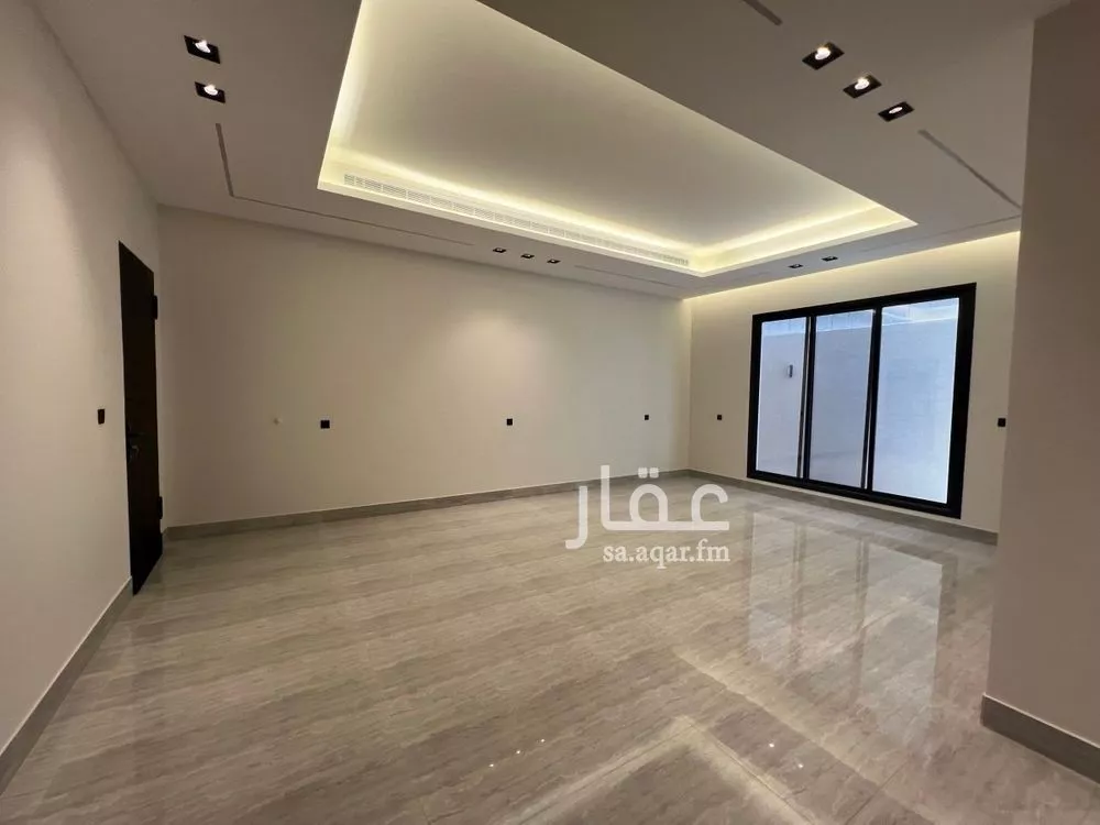 فيلا 5 غرف في العارض 1