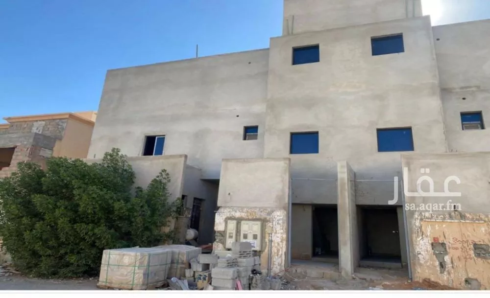 شقة 3 غرف في العقيق 2