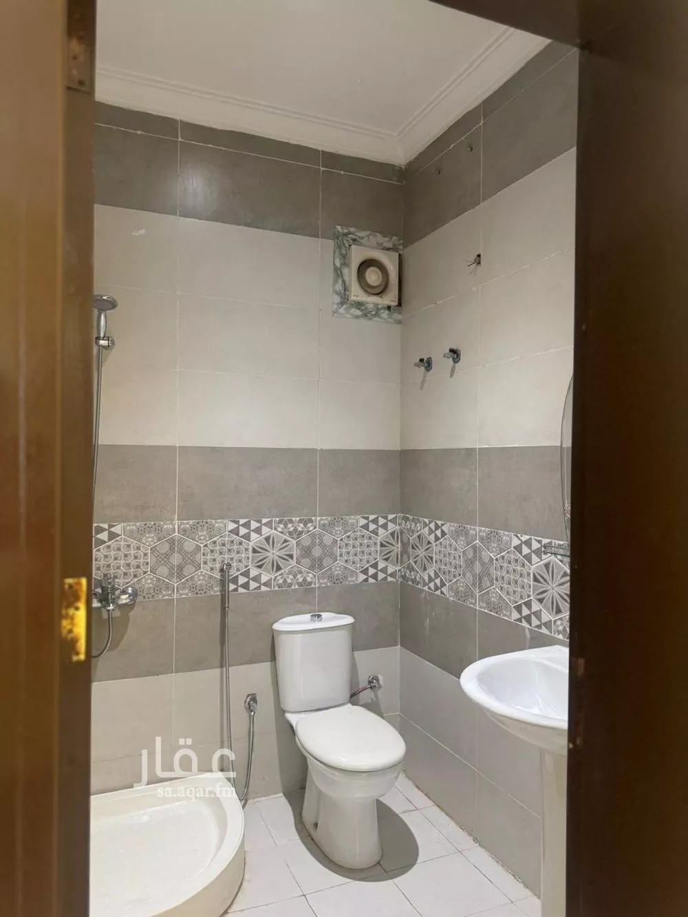 شقة 5 غرف في المروة 2