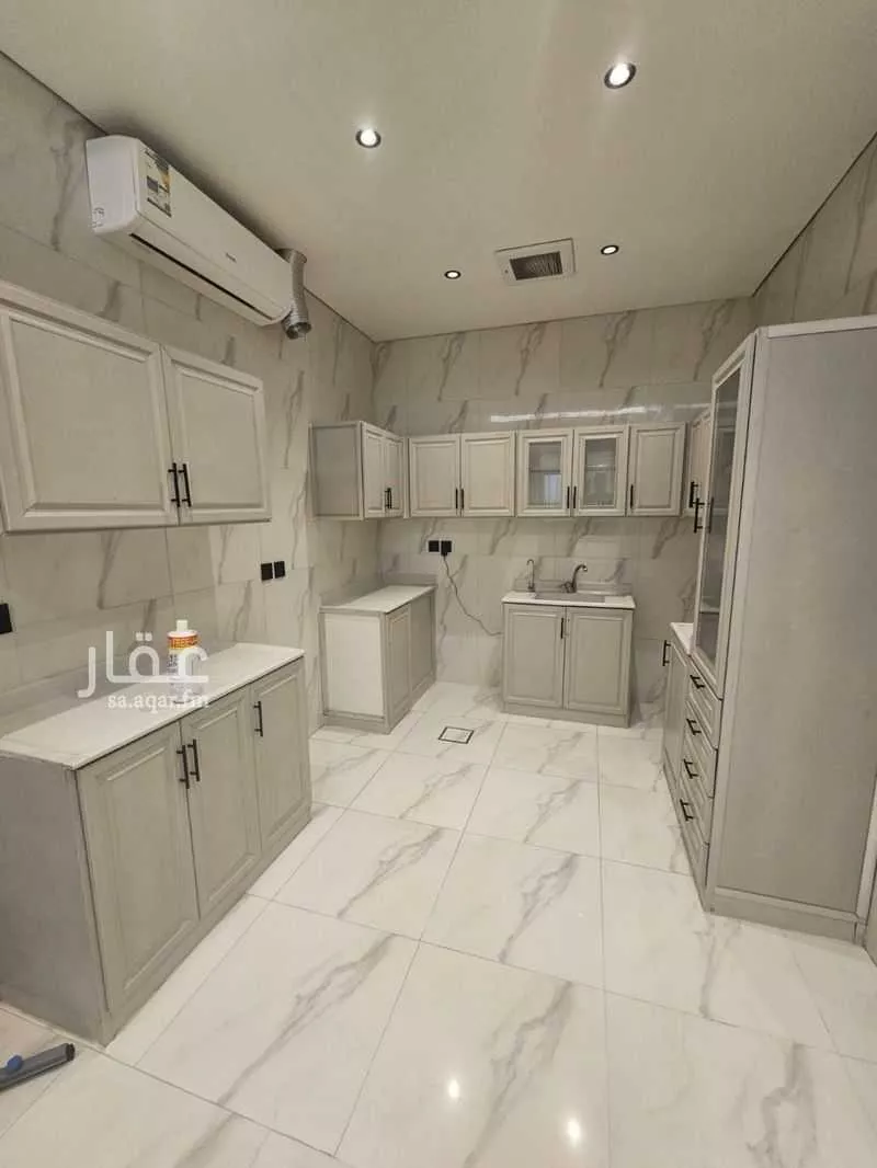 3 bedroom floor in Al Narjis 4