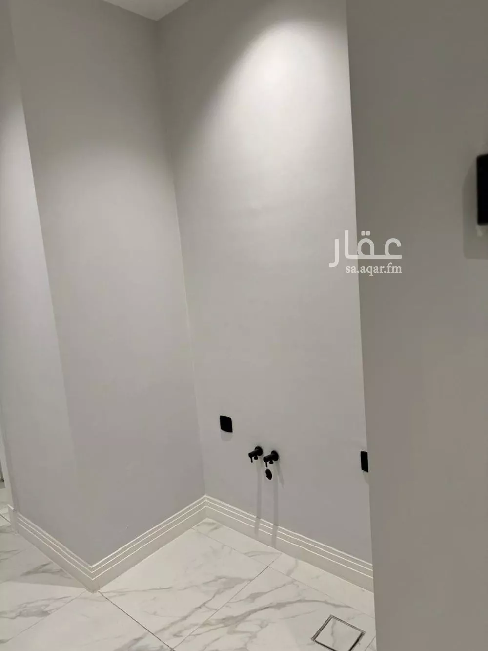 شقة 3 غرف في الملقا 2