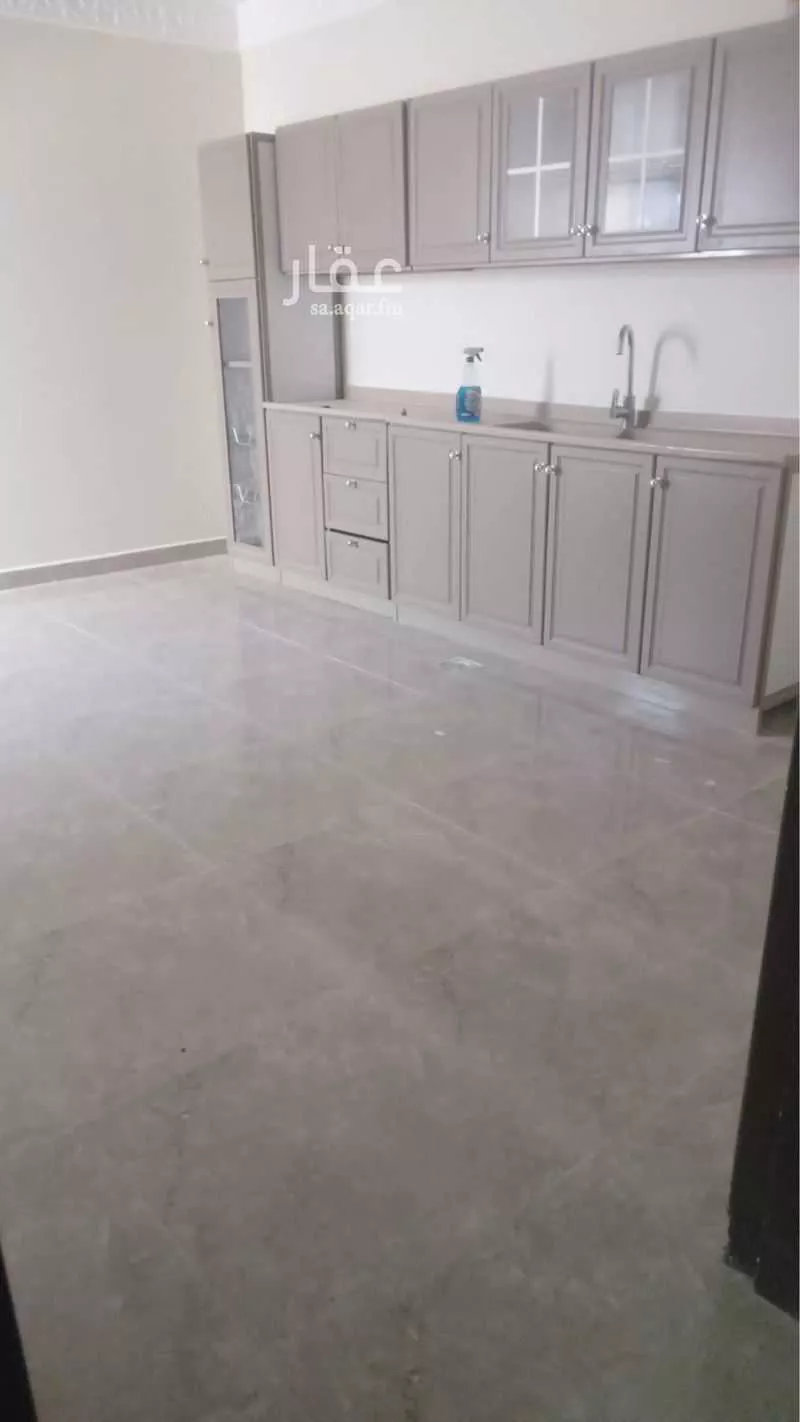 شقة 5 غرف في اشبيلية 1