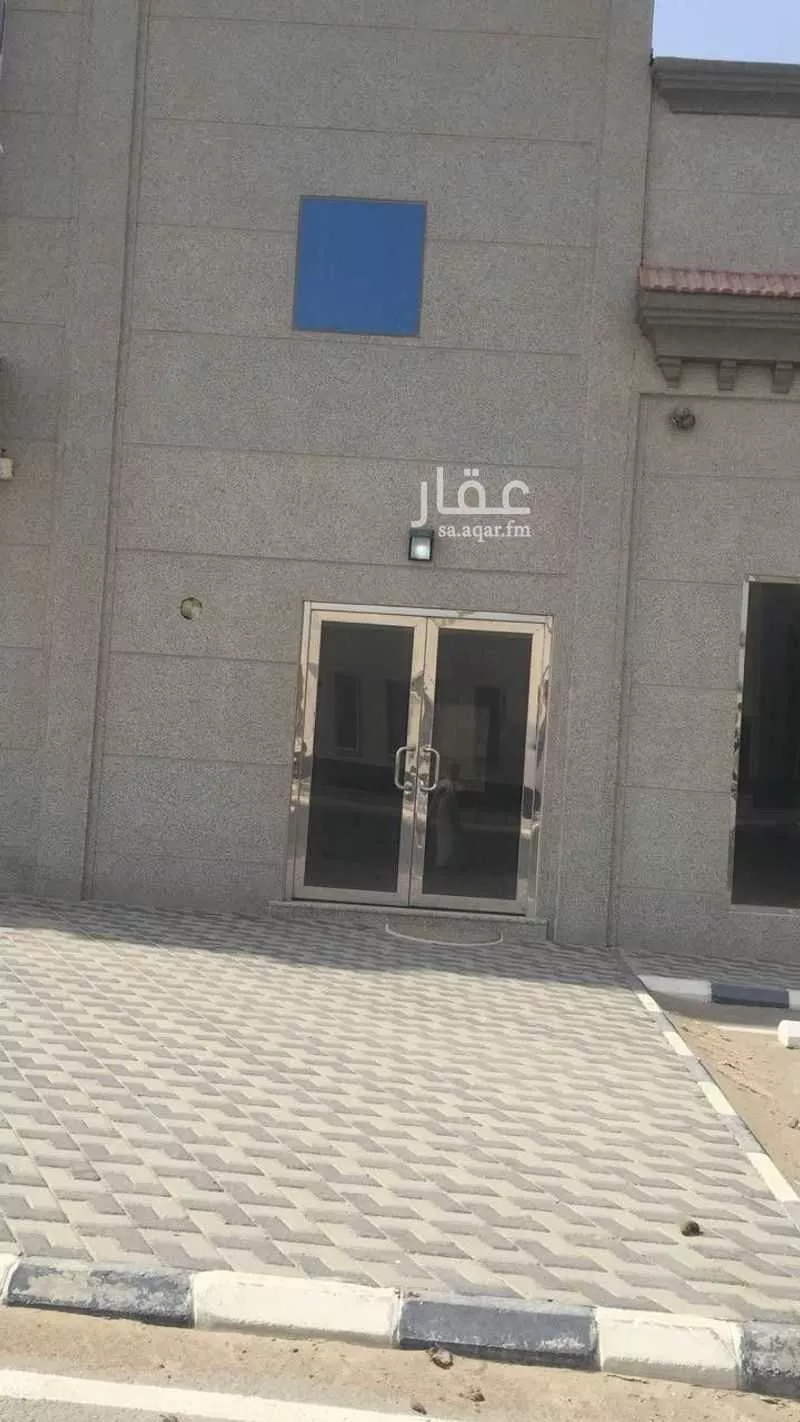 2464 sqm office in Al Qashlah 5