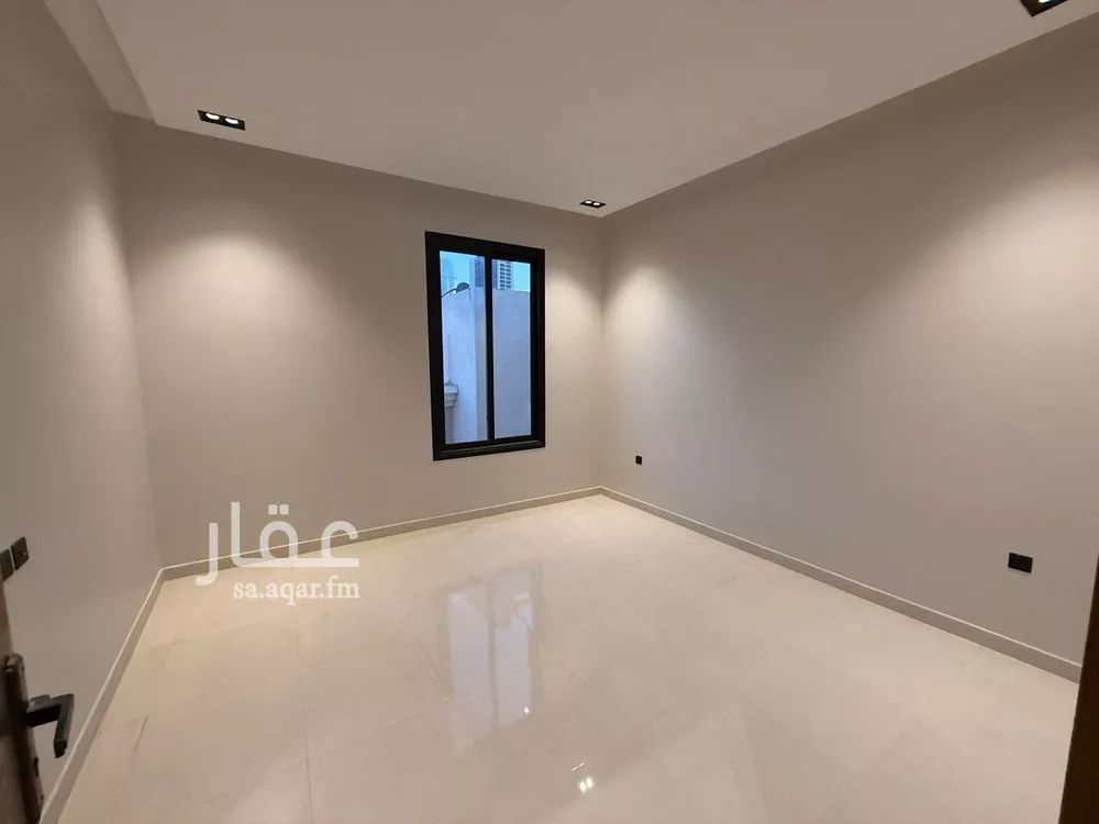 3 bedroom villa in Al Yarmouk, Riyadh 6