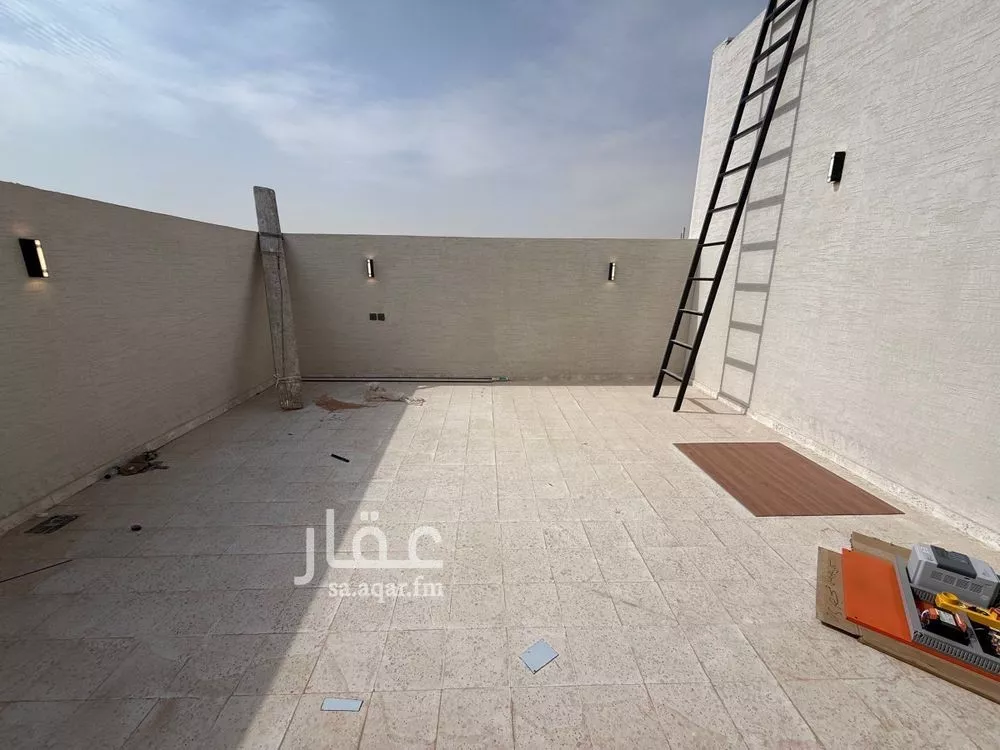 5 bedroom floor in Al Rimal 4