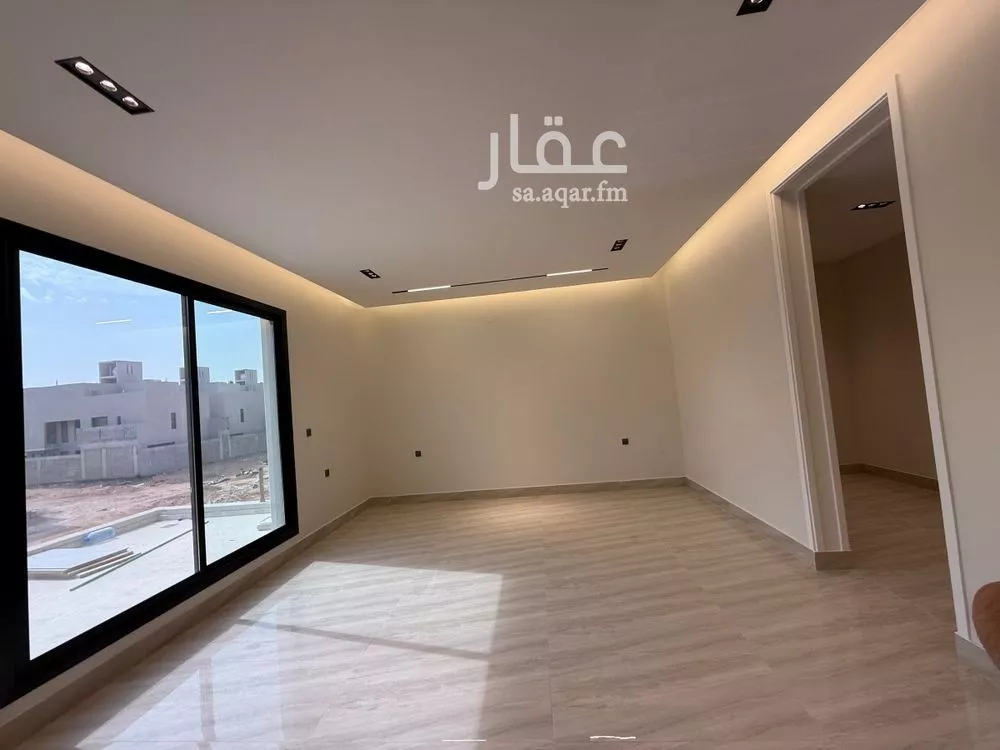 فيلا 5 غرف في الرمال 3