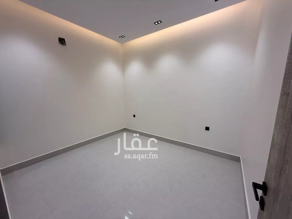 5 bedroom apartment in Al Maizilah, Riyadh 5
