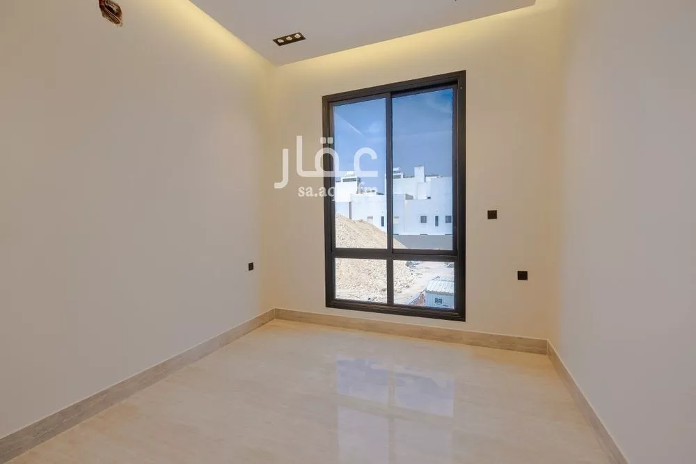 فيلا 5 غرف في الرمال 2