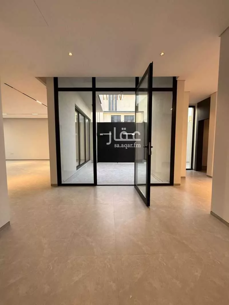 فيلا 4 غرف في العارض 1