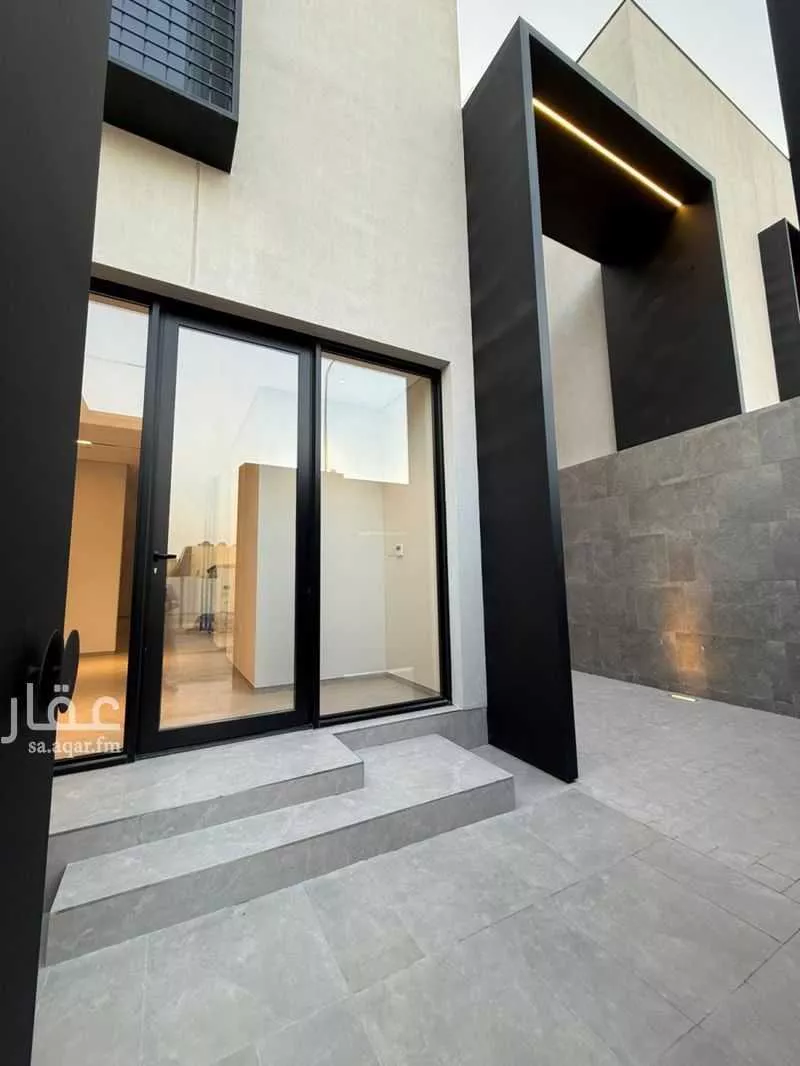 فيلا 4 غرف في العارض 5